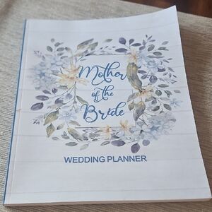Mother of the Bride Wedding Planner - Blue Floral